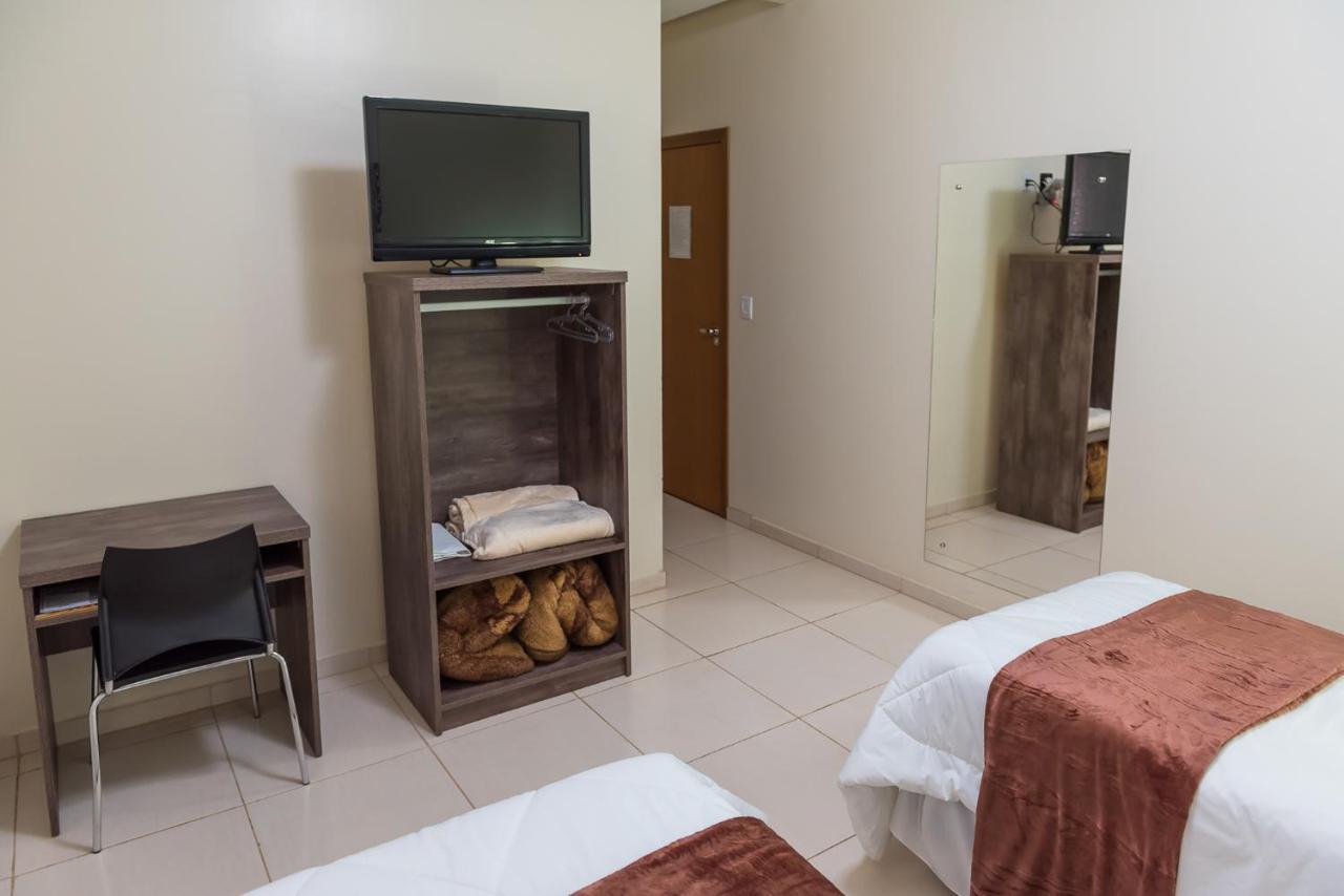 Hotel D'Napoles 伊茹伊 外观 照片